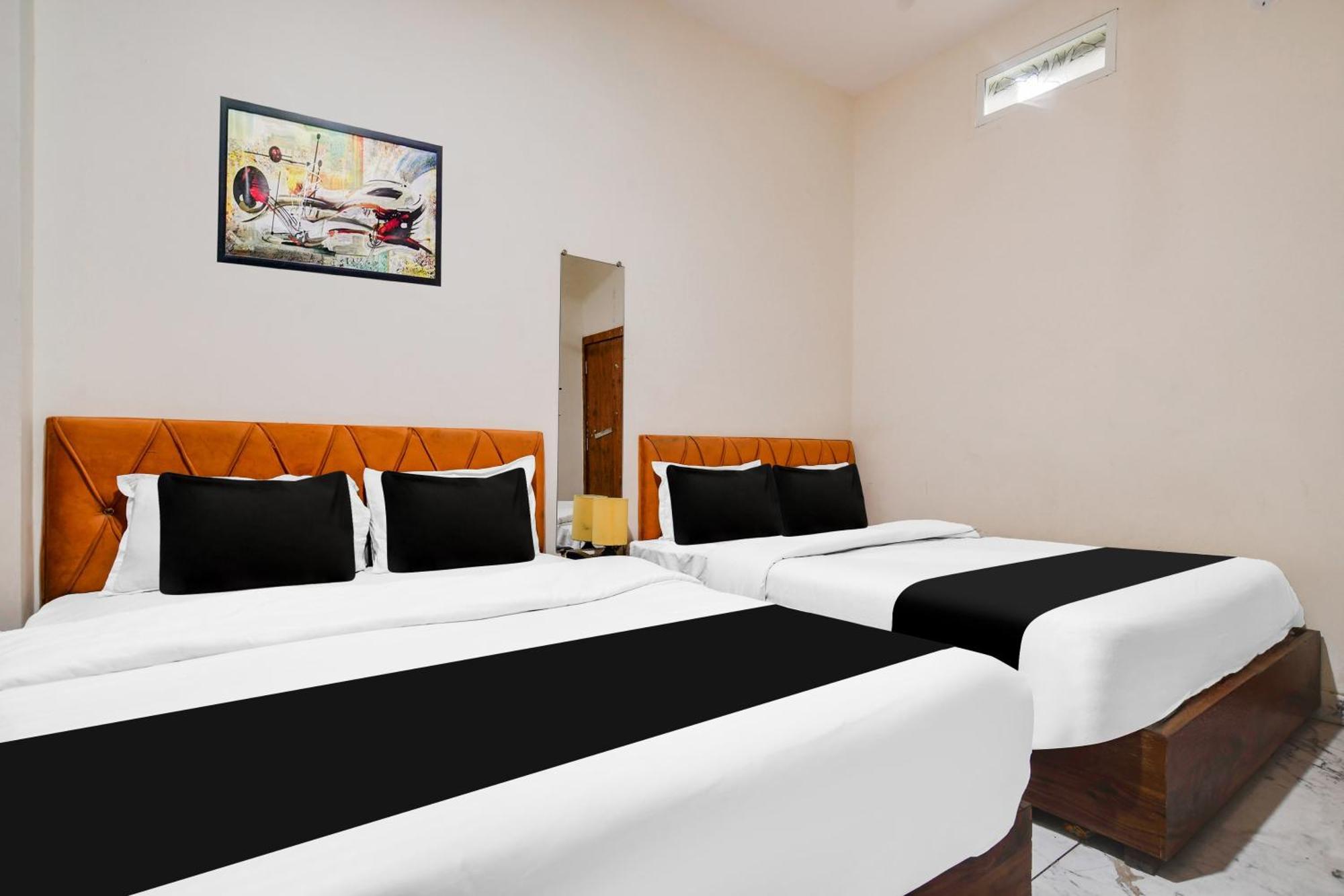 Hotel O Ujjain Near Hari Fatak Eksteriør billede