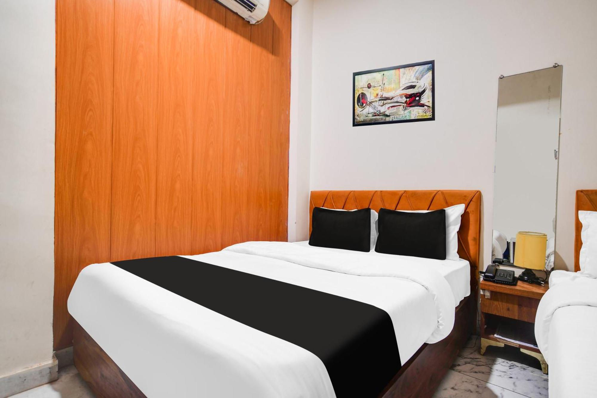 Hotel O Ujjain Near Hari Fatak Eksteriør billede