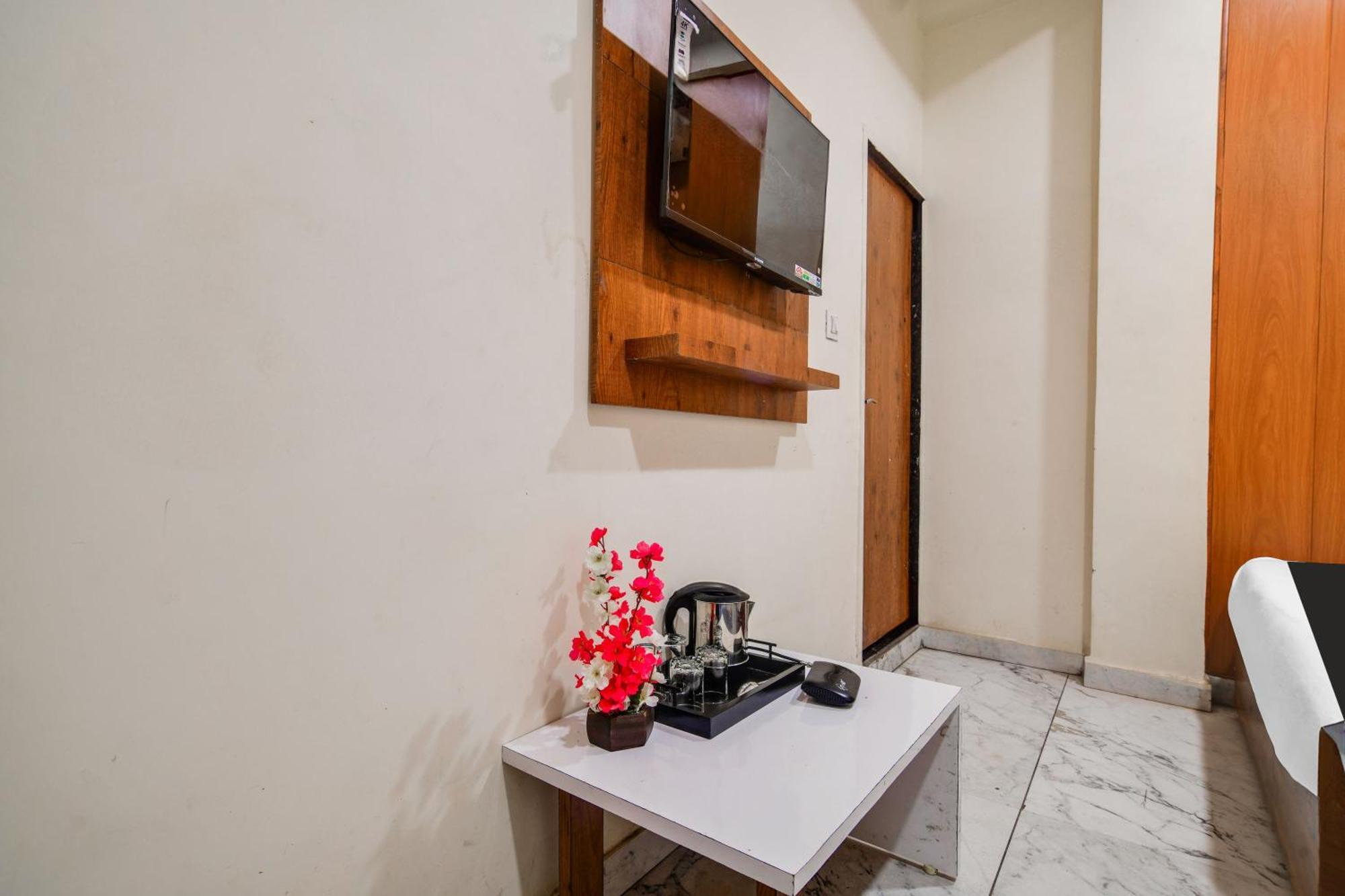 Hotel O Ujjain Near Hari Fatak Eksteriør billede
