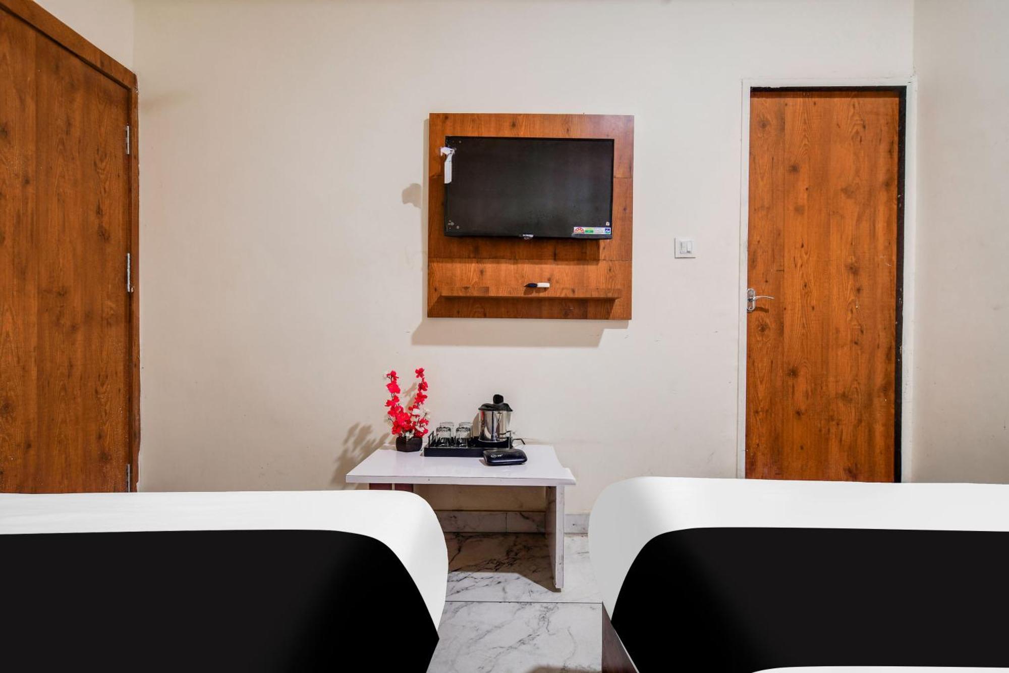 Hotel O Ujjain Near Hari Fatak Eksteriør billede