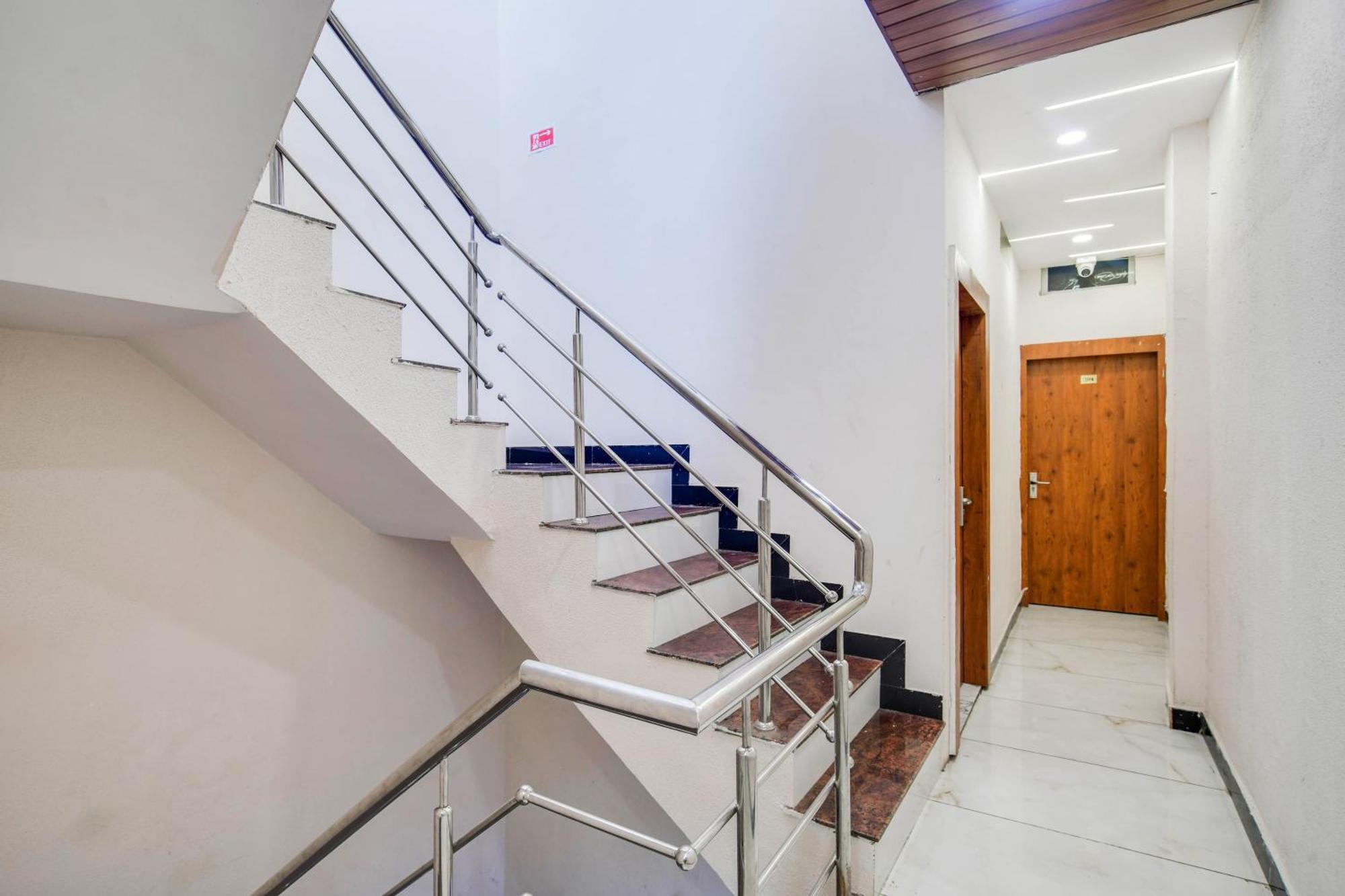 Hotel O Ujjain Near Hari Fatak Eksteriør billede